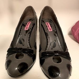 Betsey Johnson adorable heels